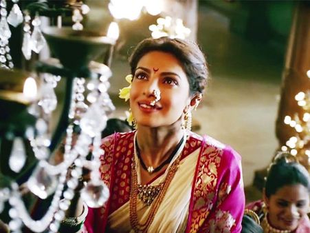 Filmfare Awards 2016: Priyanka Chopra Wins Best Actress In Supporting Role (Female)