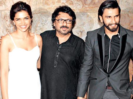 Filmfare Awards 2016 : Sanjay Leela Bhansali Wins Best Director Award For Bajirao Mastani