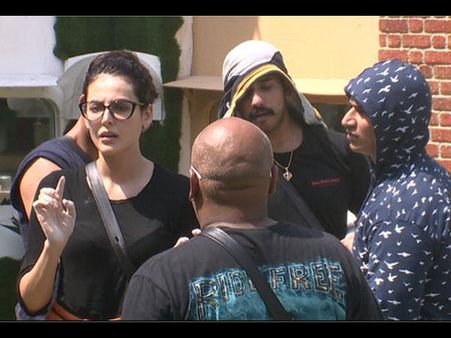 Bigg Boss 9: Keith Sequeira Talks About Girlfriend Rochelle!