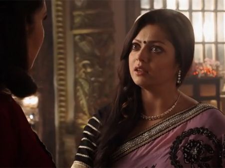 Ek Tha Raja Ek Thi Rani: Raaj Mata's Secret Revealed; Ranaji To Molest Rajeshwari?