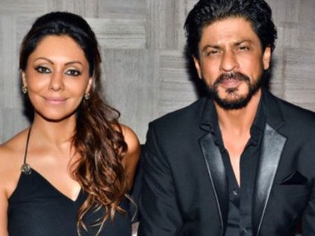 Awww! Shahrukh Khan Gifts His Wife Gauri A Very Memorable & Precious Gift