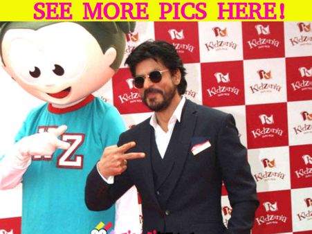 Shahrukh Khan Reveals The Names Of His Best Friends & It's NOT Kajol, KJo Or Salman!