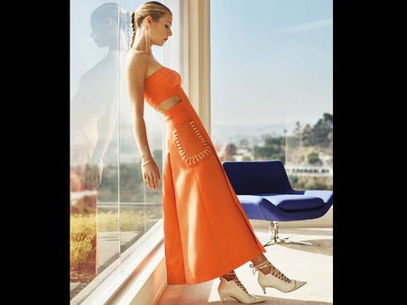 Gwyneth Paltrow Says Estranged Husband Chris Martin Is Like Her Brother!