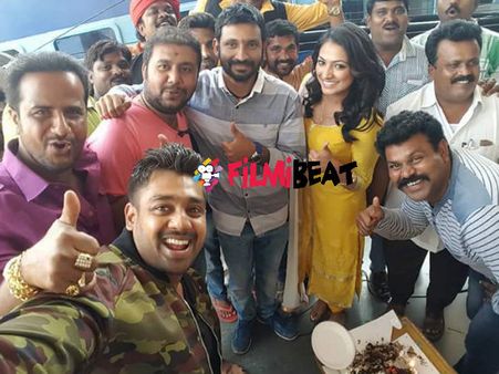 PIC TALK: Haripriya Join The Sets Of 'Bharjari'!