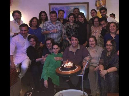 WOW PICS: Kareena Kapoor-Saif Ali Khan At Dad Randhir Kapoor's 69th Birthday Bash!