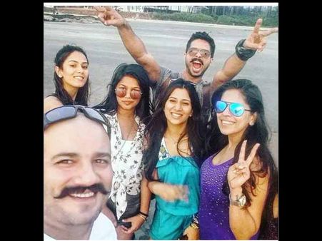 PHOTOS: Mira Rajput Kapoor Celebrates Shahid Kapoor's Birthday In Goa!