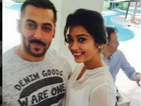 What Did Salman Khan Say That Made Digangana Suryavanshi Trim Her Hair?