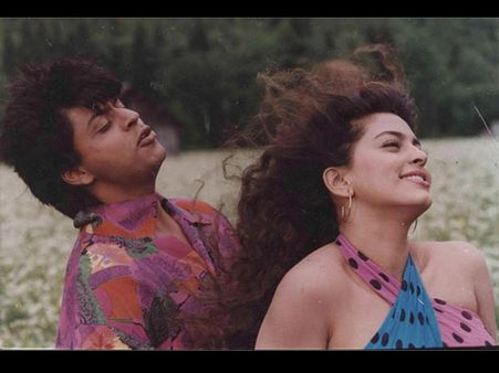 15 Flashback Pics: Shahrukh Khan & Juhi Chawla From Darr!