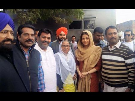 DON'T MISS PICS: Gorgeous Aishwarya Rai Bachchan Meets Dalbir Kaur, While Shooting For Sarbjit!