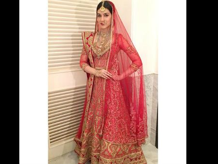 STUNNING PICS: Kriti Sanon Dressed As A Bride; Looks Drop Dead Gorgeous!