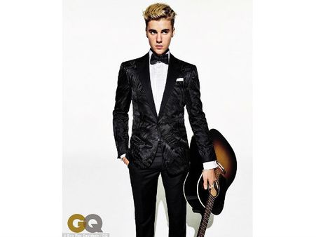 Justin Bieber Loves Hailey Baldwin, Discusses His Relationship With Her!