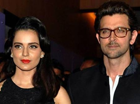 Shocking! Did Hrithik Roshan & Kangana Ranaut Exchange Naughty Pics & Erotic Messages?