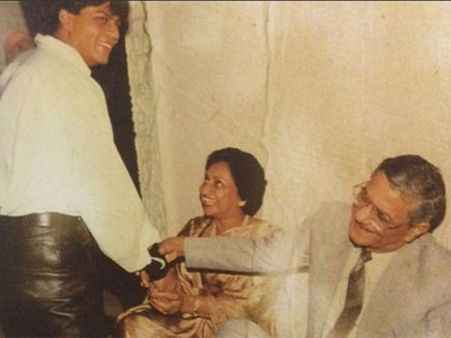 SWEET MEMORIES: This Is How Shahrukh Khan's Late Father-In-Law Described Him On A TV Show