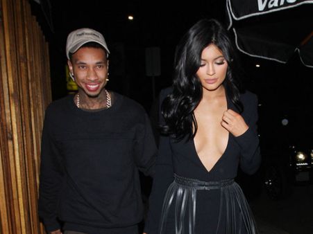 Kylie Jenner Shares A Steamy Make Out Session With Tyga!