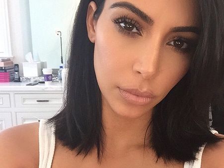 Kim Kardashian Does It Again! Goes Topless On Social Media!