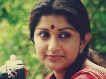 Meera Jasmine To Make A Comeback!