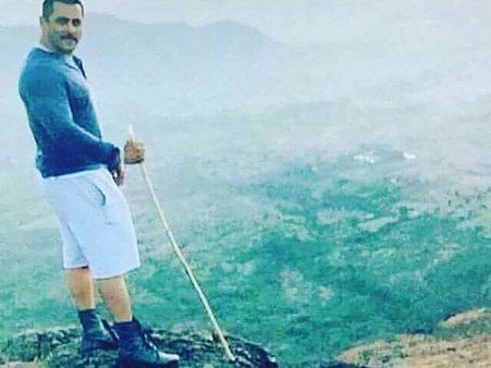 Salman Khan Goes Hiking, Takes Pic On Top Of A Cliff!