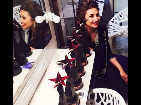 Star Parivaar Awards 2016: Yeh Hai Mohabbatein’s Divyanka Tripathi Bags Six Awards! (PICS)