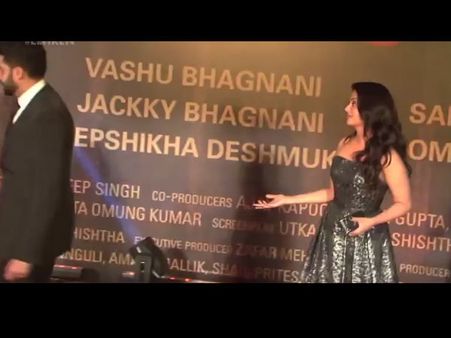 SHOCKING! Abhishek Bachchan Embarrasses Aishwarya Rai Bachchan; Gets Angry During Sarbjit Premiere!