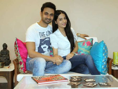Congratulations! Meri Awaaz Hi Pehchaan Hai Actress Amrita Rao Gets Married To RJ Anmol!