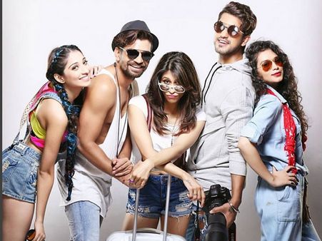 Suyyash, Kishwer, Sukirti, Vrushika & Vishal Look ‘Super Cool’ In Desi Explorers Photoshoot