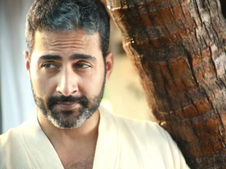 After Akshay, I Play A Powerful Antagonist: Sudhanshu Pandey On Rajinikanth's '2.0'