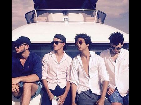 Aryan Khan Chills On A Yacht With His Friends In Thailand!