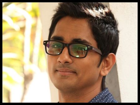 CONFIRMED! Siddharth To Debut In Mollywood With Kammarasambhavam!