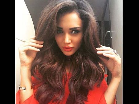 Fret Not Men! Amy Jackson Is Not Dating Anyone