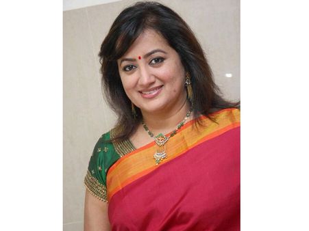 Did You Know Sumalatha Was Supposed To Marry Nagarjuna?