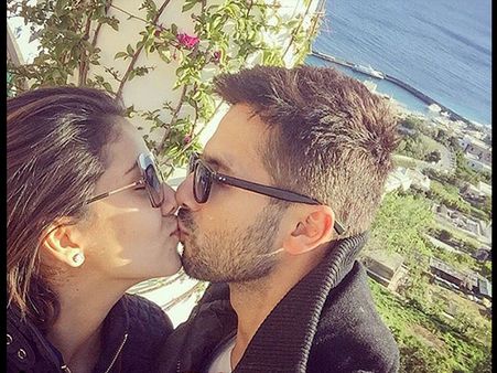 FIRST PICTURE: Shahid Kapoor Shares A Liplock With Mira Rajput On Their Wedding Anniversary