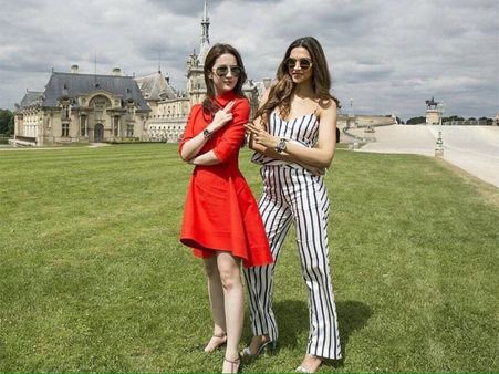 Hot Dayum! Deepika Padukone Spotted In Paris For The Tissot Event & We Are Drooling Over Her Pics!