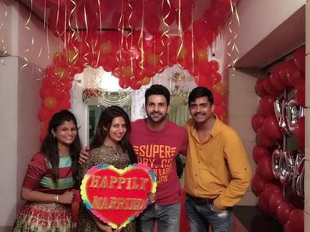 Divyanka Tripathi & Vivek Dahiya’s Neighbours Welcome Them Home In A Grand Way! (PICS)