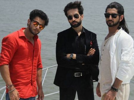 Ishqbaaz: Mysterious Lady's Identity Revealed; Neha's Entry Is A Breath Of Fresh Air!