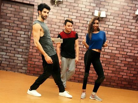 Oops! Sidhant Gupta Injured While Performing on Jhalak Dikhhla Jaa 9!