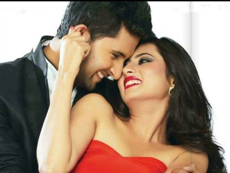 Do Not Miss! 10 Adorable Pics Of The Perfect Couple Ravi Dubey & Sargun Mehta!