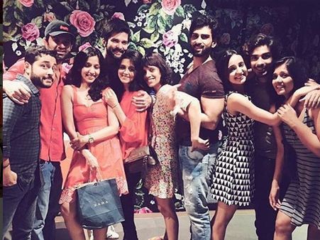 Here's How The Iss Pyaar Ko Kya Naam Doon Stars Partied The Night Away; Thanks To Barun Sobti! PICS