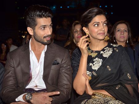 Sorry SRK! Deepika Padukone To Choose Shahid Kapoor As Her Husband In Padmavati?