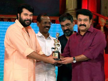 #HatersMoveAway, Mohanlal Thanks 'Brother' Mammootty!