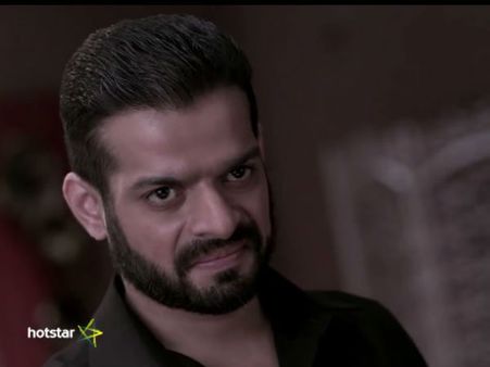 Good News! Karan Patel Aka Raman Bhalla Is Not Quitting Yeh Hai Mohabbatein!