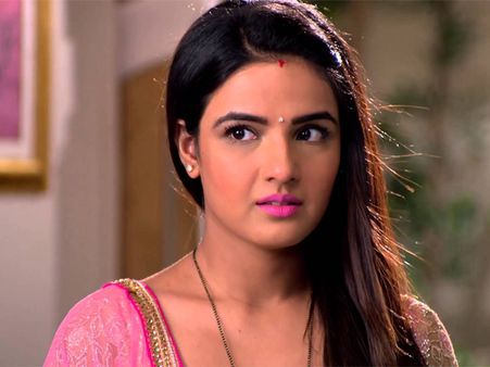 Tashan-E-Ishq Spoiler: Twinkle To Ditch Both Kunj & Yuvi; Heads Alone To Spend Peaceful Time!