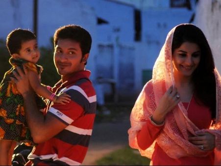 'Meendum Oru Kadhal Kadhai' Movie Review & Rating: One-time Watch