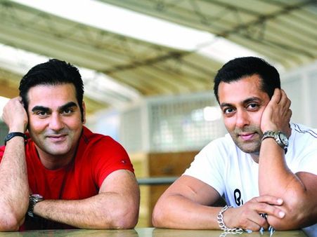 Salman Khan & Arbaaz Khan Eyeing Dabangg 3 For An Eid 2018 Release?