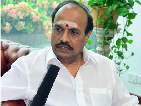 Cauvery Issue: Tamil Film-maker Hits Out At Kannada Actors?