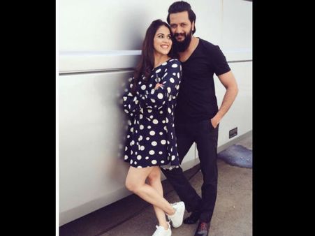 Funny Yet So Cute! Riteish Deshmukh Feels That He Looks Like Genelia’s Father