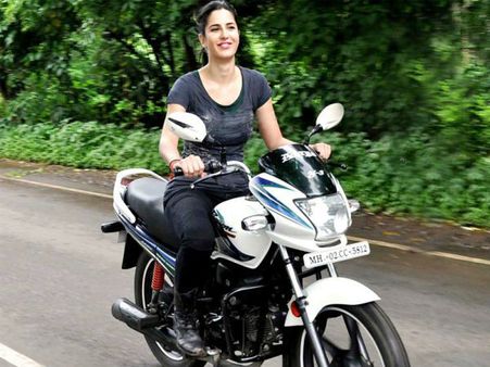 Katrina Kaif Is Upset With Her Facebook Followers For Sending ‘Private Messages’?