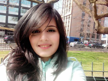 Is MS Dhoni: The Untold Story's Rhea Sharma, The Lead Actress in Diya Aur Baati Hum Season 2?