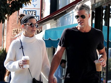 Sandra Bullock To Marry Boyfriend Bryan Randall