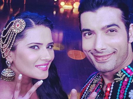 'Kasam' Stars Kratika Sengar & Sharad Malhotra To Set The Stage On Fire This Diwali!