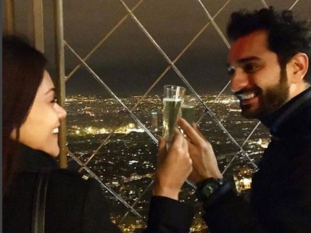PICS! Siddhant Karnick & Megha Gupta Give Us Major Travel Goals!